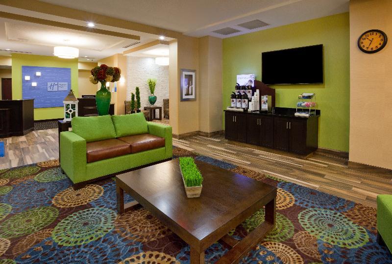 Holiday Inn Express & Suites Davenport, An Ihg Hotel Exterior photo
